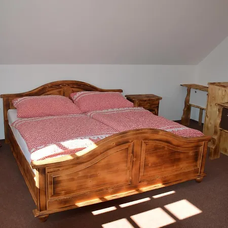 U Podkovare Guest house *